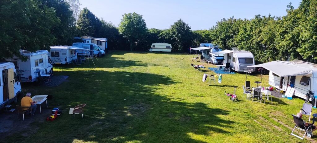 Camping De Vrolijke Flierefluiter