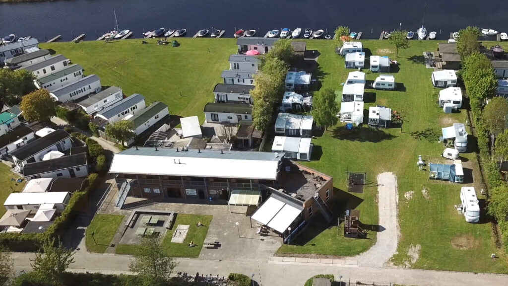 Camping Tussen De Diepen